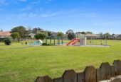 Parkside Living, Renovated Brick and tile 3 beds 1 bath house with double garage on 606m2 section, close to shops, shopping centres, schools, zoned for Riverhills School, Pakuranga Heights Intermediate, Howick Intermediate, Edgewater College, and Santa Maria College, 172 Burswood Drive, Burswood, Auckland
