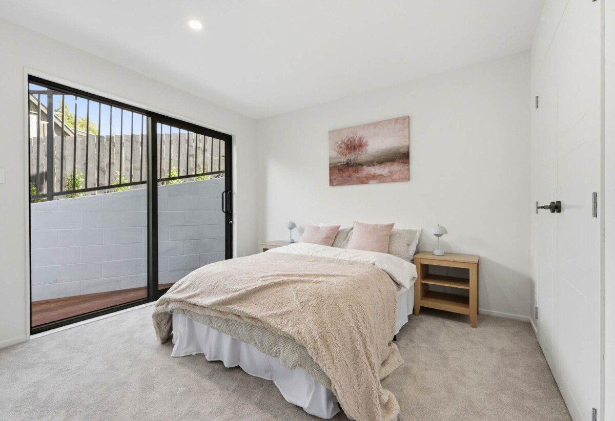 Motivated vendor, Rangitoto College zone, Standalone Brandnew 3 beds 2.5 baths home with garage, with Rothesay Bay Beach just a short stroll away and Browns Bay village nearby, 0.2 km to Browns Bay School, Lot 9/30 Kiteroa Terrace, Rothesay Bay, Auckland