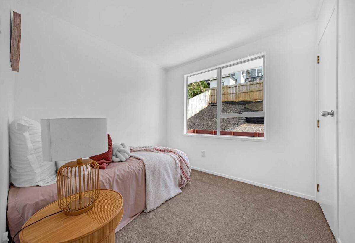 Double Westlake school zone, Renovated 3 beds 1 bath house with garage on 665m2 section, Close to Link Drive retail hub and Wairau Park, Glenfield Mall and local amenities, schools, motorway access, 1.2 km to Glenfield Intermediate School, 6 Celeste Place, Totara Vale, Auckland