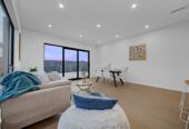 3 ensuites, 2 kitchens, Brandnew 5 beds 4.5 baths house with garage and 1 bed granny, Central heating, motivated vendor, close to schools, shops, motorway access, 43 Derbyshire Lane, Karaka, Auckland