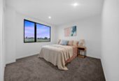 3 ensuites, 2 kitchens, Brandnew 5 beds 4.5 baths house with garage and 1 bed granny, Central heating, motivated vendor, close to schools, shops, motorway access, 43 Derbyshire Lane, Karaka, Auckland