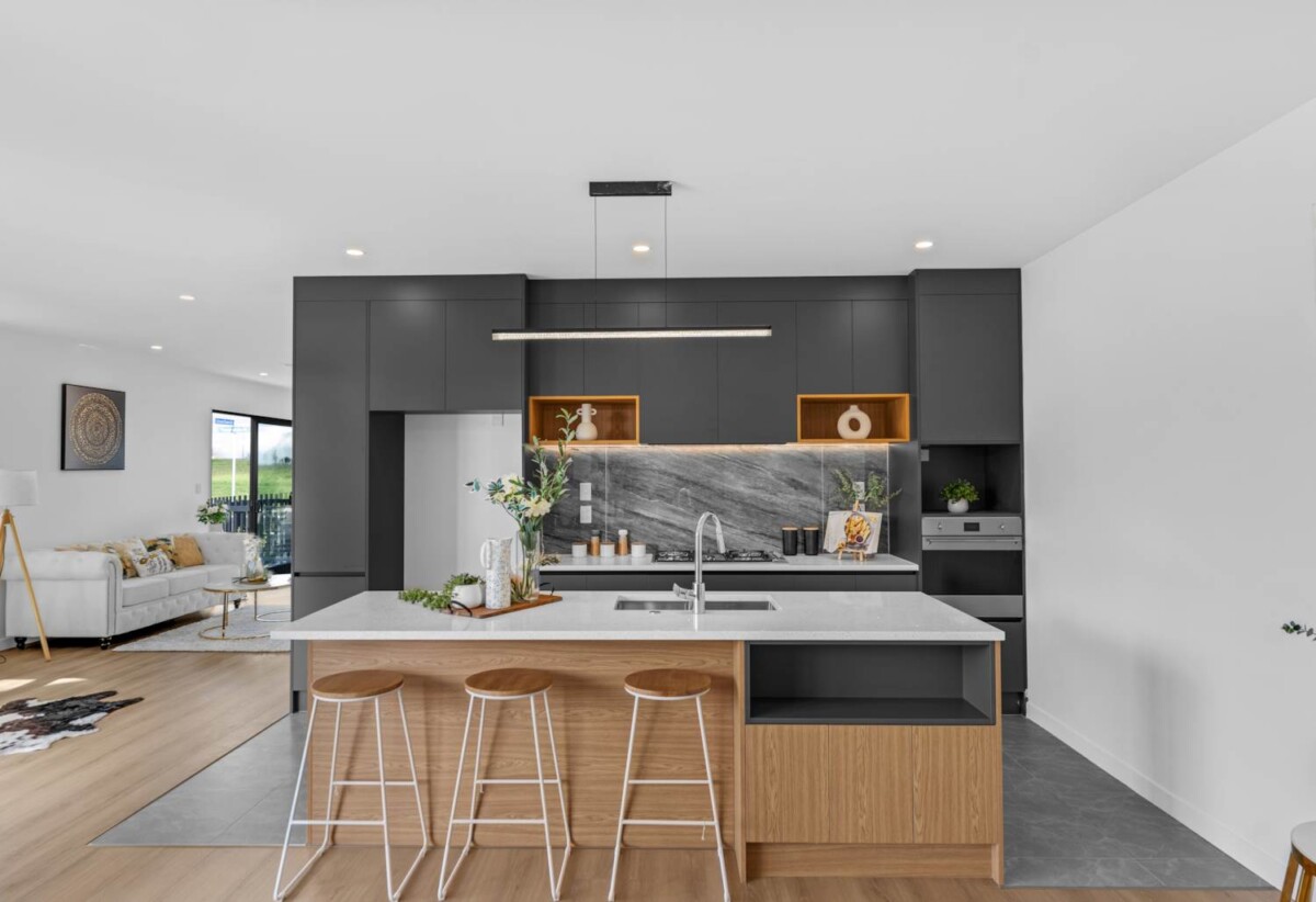 Standalone New 4 beds 2.5 baths house with garage, 3.7 km to Te Hihi School, 4.1 km to Karaka School, 61 Maungakaraka Road, Karaka, Auckland