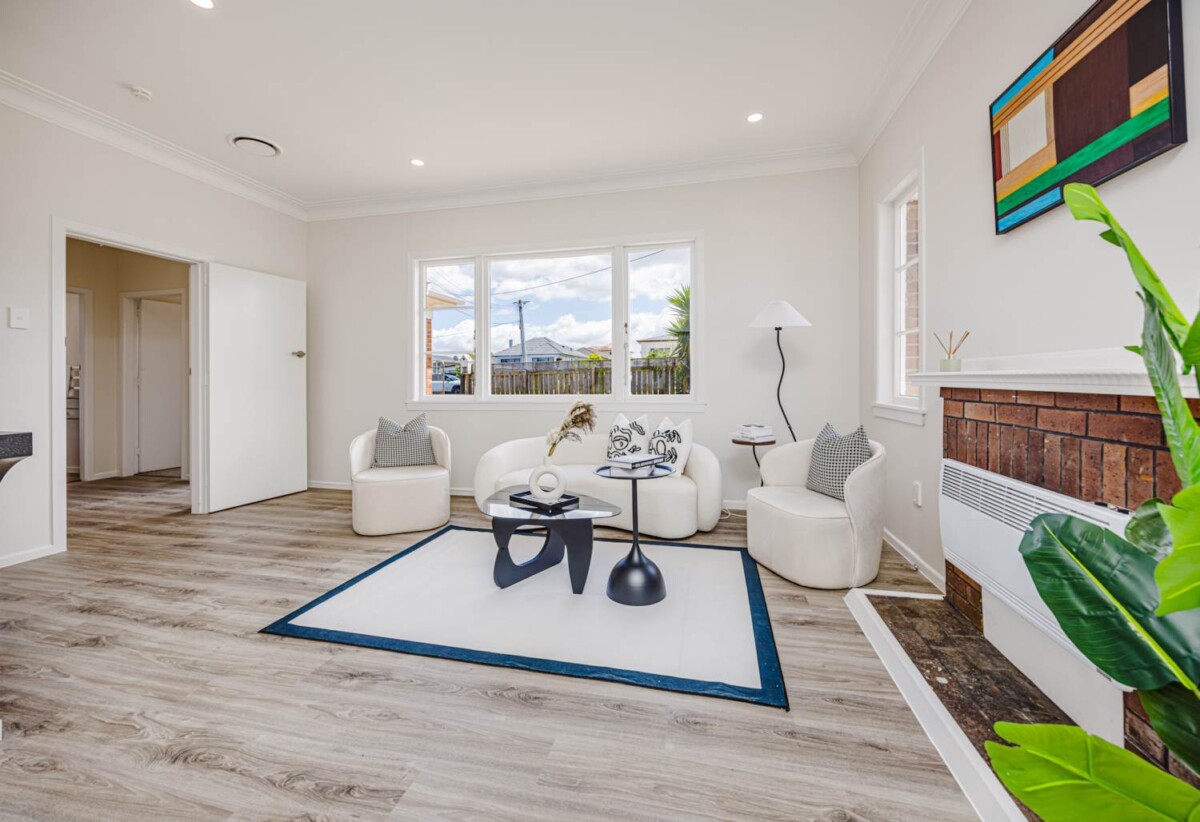 Fully renovated, Brick and tile 3 beds + sleepout 2 baths house with standalone garage on 825m2 section, the sleepout with its own living area, close to Papatoetoe town centre, Manukau shopping centre, schools, motorway access, 13 Atkinson Avenue, Papatoetoe, Auckland