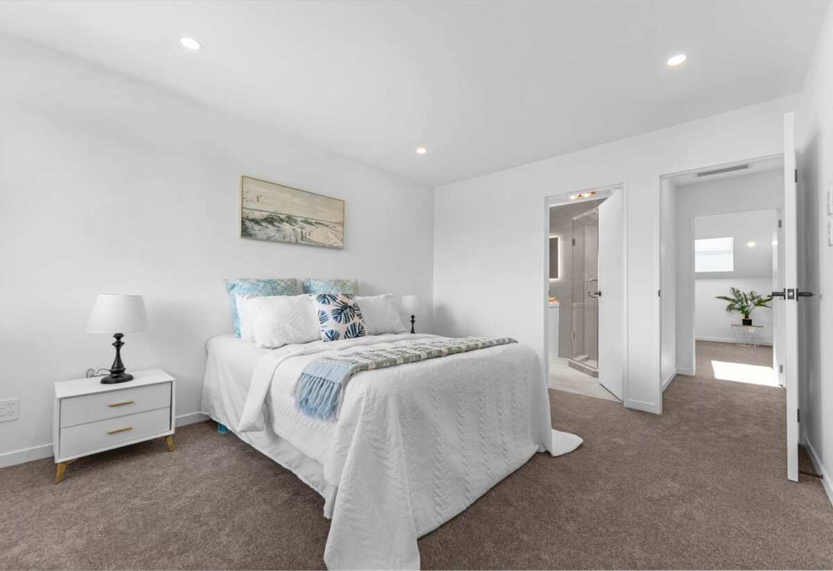 Standalone New 4 beds 2.5 baths house with garage, 3.7 km to Te Hihi School, 4.1 km to Karaka School, 61 Maungakaraka Road, Karaka, Auckland