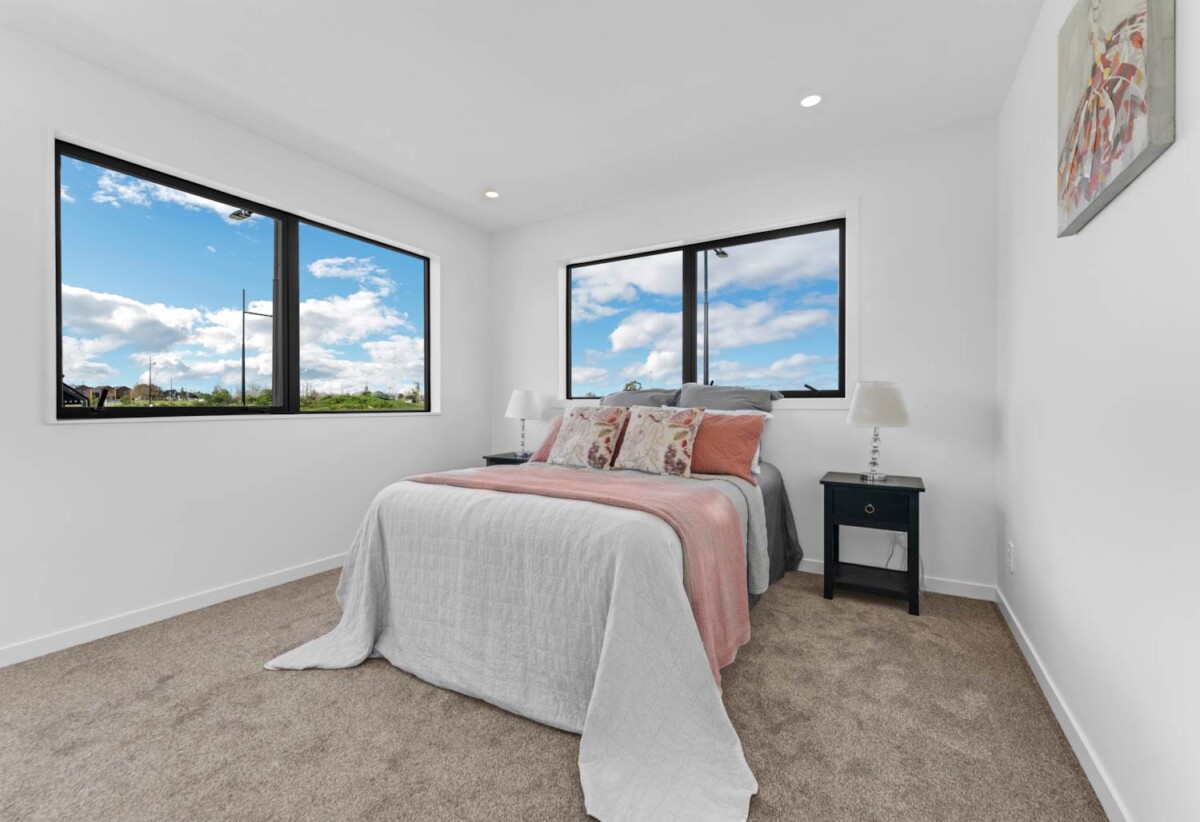 Standalone New 4 beds 2.5 baths house with garage, 3.7 km to Te Hihi School, 4.1 km to Karaka School, 61 Maungakaraka Road, Karaka, Auckland
