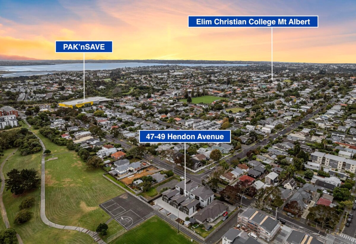 6 x Stylish 3-Bedroom Homes with car park and 3 x Standalone 4-Bedroom Homes with Garage, Just a short stroll to the picturesque Alan Wood Reserve, with scenic walkways and cycle paths, close to schools, shops, supermarkets, motorway access, 1.7 km to Avondale College, 47&49 Hendon Avenue, Mt Albert, Auckland