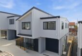 Brandnew standalone 4 beds 2.5 baths home with garage, just moments from the tranquil Auckland Botanic Gardens. shops, schools, motorway access, 0.4 km to Alfriston College, Lot 2/13 Rathmar Drive, Manurewa, Auckland