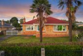 Brick and tile 4 beds 1 bath house with garage on 825m2 section, A child centre near by and a short drive to the local schools and shopping malls, handy to motorway access, 0.7 km to Papatoetoe East School, 32 Esperanto Road, Papatoetoe, Auckland