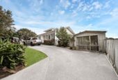 160m2 3 beds 1 baths house with garage on 542m2 section, close to schools, shops, motorway access, 0.9 km to Papatoetoe West School, 204 Shirley Road, Papatoetoe, Auckland