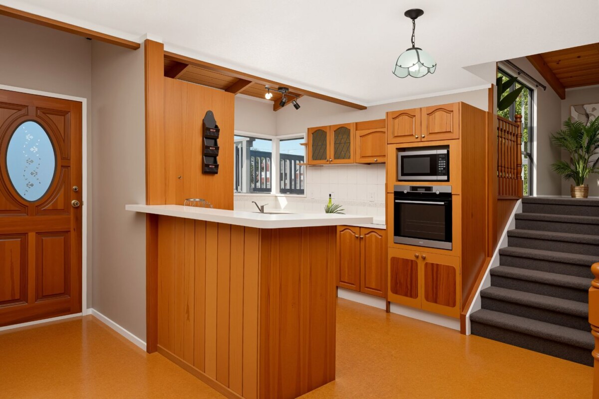 190m2 3 beds 2 baths house with double garage on 627m2 section, with expansive decking areas, easy access to local shops, supermarkets, schools, and public transport options, parks and recreational areas, 26 Rhinevale Close, Henderson, Auckland
