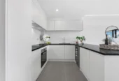 Standalone 4 beds 3 baths home with garage, close to Takapuna’s vibrant shopping precinct, beaches, schools, walks to Takapuna Grammar School and Hauraki Primary School, 2/49 Northboro Road Belmont, Auckland