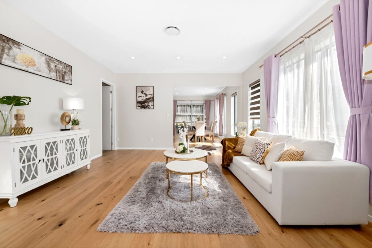 280m2 5 beds 4.5 baths house with double garage on 388m2 section, including 3 ensuites, 1 ensuite ground floor, 97 Argento Avenue, Flat Bush, Auckland