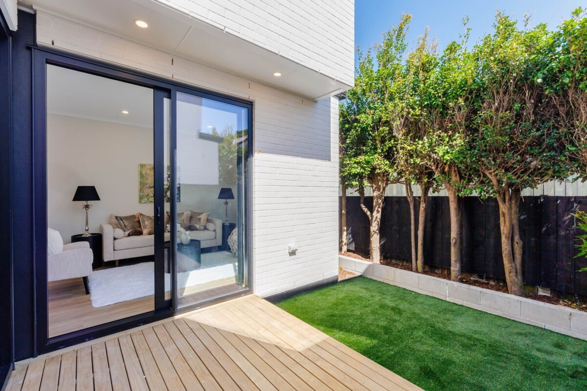 10 Years Master Builder Guarantee, Brandnew standalone 3 beds 2.5 bath home with garage, close to motorway access, Ellerslie Village, Sylvia Park, public transport and local schools. (Stanhope Road School, One Tree Hill College and Baradene College), 7B Vause Street, Ellerslie, Auckland