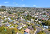 116m2 3 beds 1 bath house on 410m2 section, close to schools, Manukau shopping centre, Auckland Botanic Gardens, motorway access, 35 Tampin Road, Hillpark, Auckland
