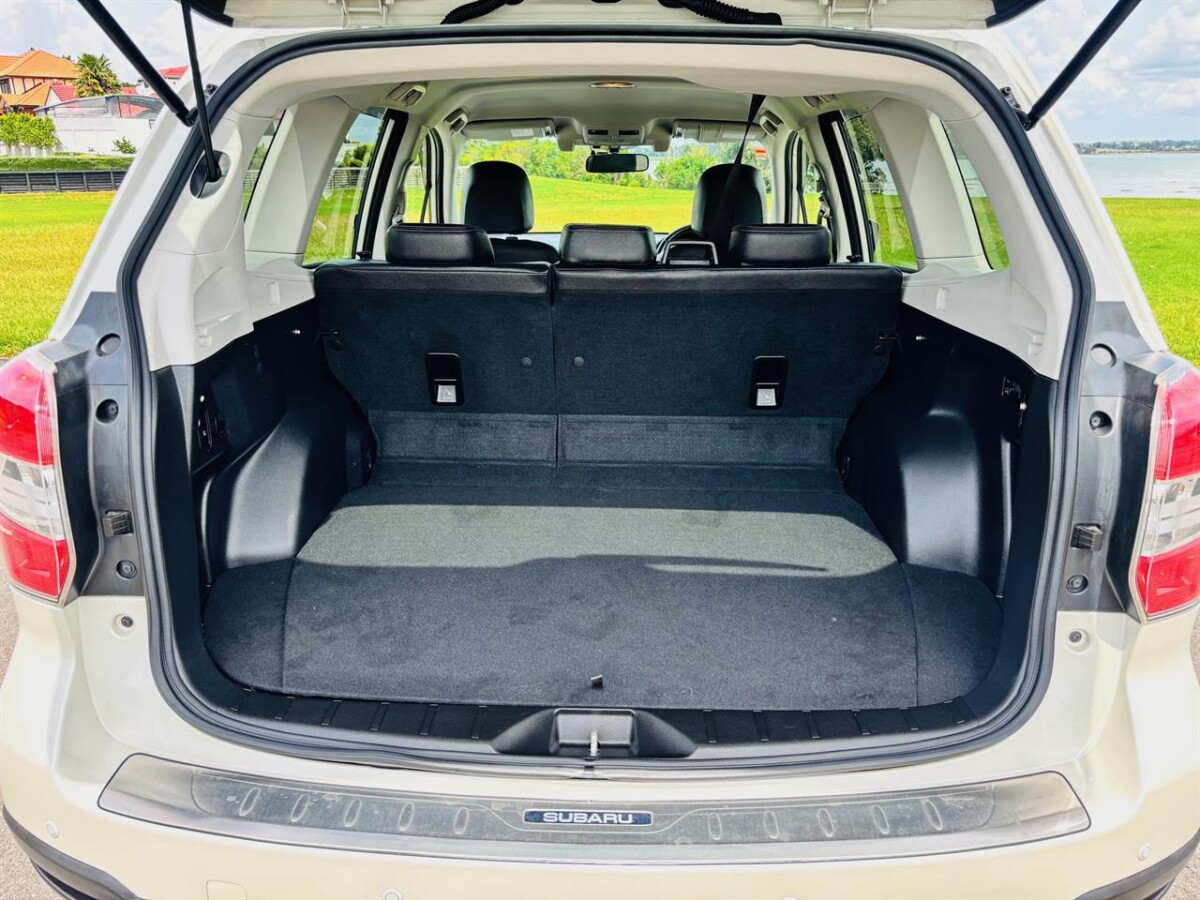 2013 Subaru Forester 2.0 XT Eye Sight, Automatic, Pearl White, 5 seats, 5 Door, RV-SUV, 2000cc, Petrol, 41,073km