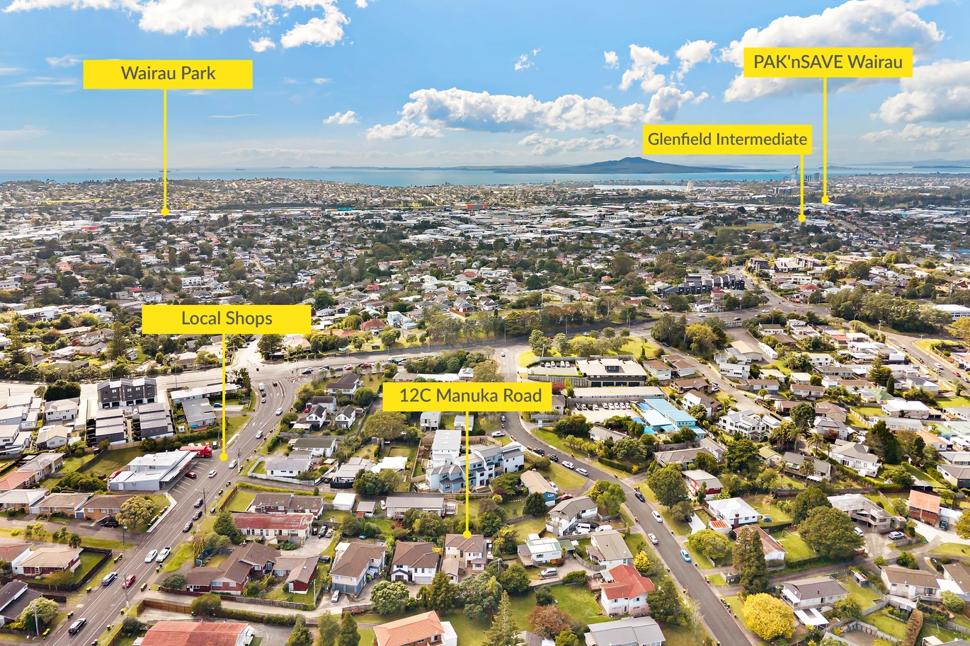Vendor cashing out, Standalone 6 beds 5 baths house with 6 car parks on 400m2 section, a detached sleepout with its own bathroom, 2 ground floor ensuites with self-contained access, close to schools, Glenfield Mall, Wairau Park and motorway access, Detached Sleepout12C Manuka Road, Glenfield, Auckland