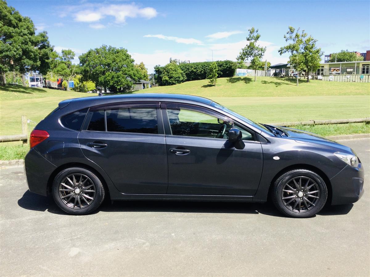 2013 Subaru Impreza REVERSE CAMERA BLUETOOTH Hatchback Automatic, Grey, 5 seats, Petrol, 1,600 cc, 44,100 km