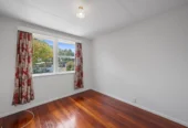 DECEASED ESTATE, 3 beds 1 bath house on 809m2 section, double garage, extra off-street paking for your cars / boat, close to schools, supermarket, beach, Boat Club and boat ramp, 22 Mcinnes Road, Weymouth, Auckland
