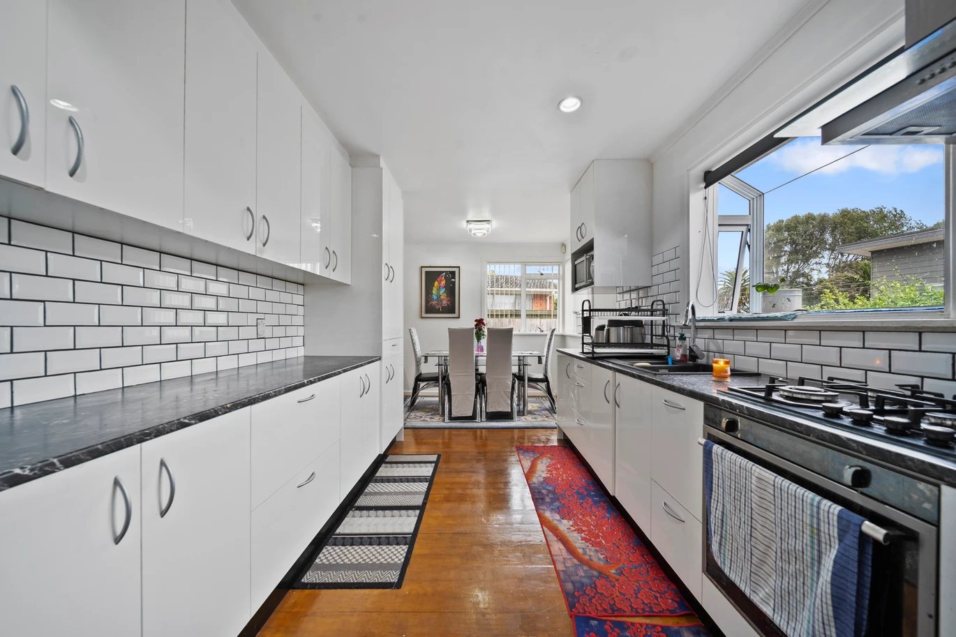 134m2 3 beds 2 baths house on 314m2 section, minutes away from the train station, Town Centre, schools, motorway access, 116 Gloucester Road, Manurewa, Auckland