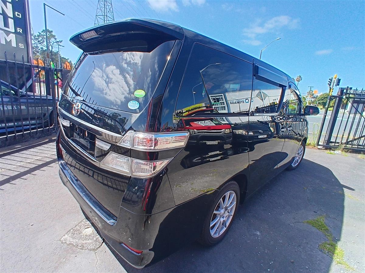 2012 Toyota Vellfire Station Wagon Automatic, 8 seats, Black, Petrol, 2,362 cc, 168,443 km