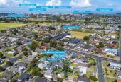Once in 10 years, owner cashing out, home and income, 5 beds main house + standalone 1 bed granny flat on 1166m2 section, currently rented for $1,315 per week, close to Local shops, parks, schools and amenities, 52 Robertson Road, Mangere East, Auckland
