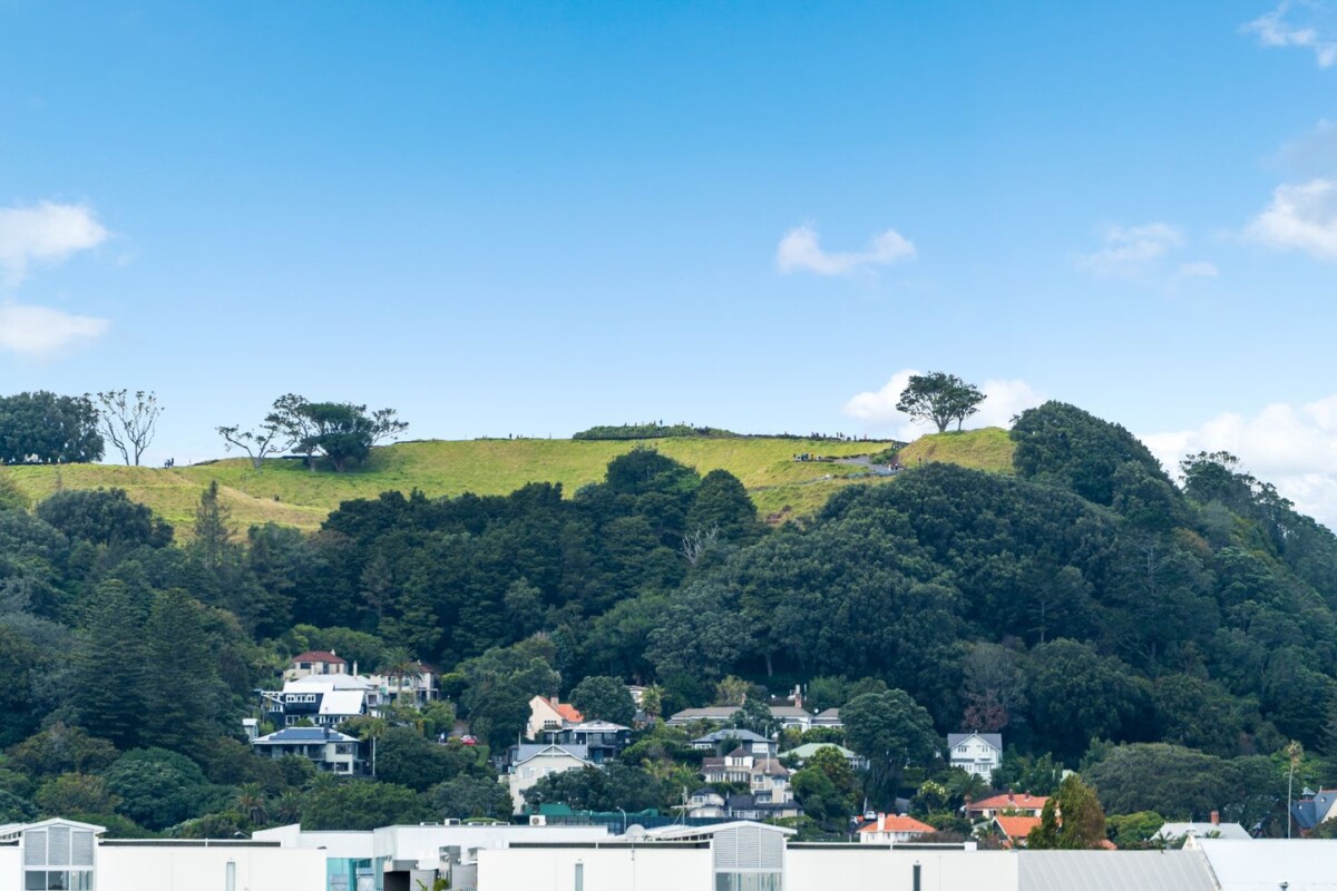 70m2 2 beds 1 bath 1 car park apartment, in Ivory Apartments, just a short stroll to Ponsonby Road and K Road , easy rech to The CBD, motorway access, 6G/16 Chapman Street, Grey Lynn, Auckland