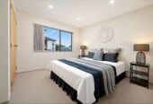 Vendor Cashing Up – Ready to Move In, Brick and tile 3 beds 1.5 bath house with garage, just a short stroll or drive away from Lynn Mall, 2/27 Rata Street, New Lynn, Auckland