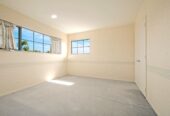 310m2 5 beds + study 2.5 baths house with double garage on 699m2 section, easy walk to Marina View School and close to the marina, reserves, shops, and excellent schooling including Hobsonville Point Secondary School, 2/2 Hobie Court, West Harbour, Auckland