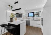 CV$$950K Now Asking $$830K, 140m2 freehold 4 beds 3 baths home with garage, close to schools, Panmure Basin, shops, Tāmaki River walkways, parks, and the convenient Panmure Transport Hub, 3/53 Court Crescent, Panmure, Auckland