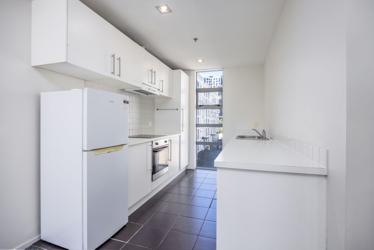 59m2 Leasehold 2 beds 1 bath apartment with car park, move-in ready, Walking distance to universities, shops, and CBD amenities, Close to the future CRL train station, 4A/56 Liverpool Street, Auckland Central, Auckland