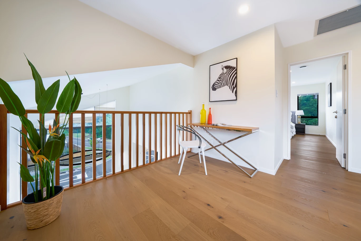336m2 6 beds 5 baths house with double garage and 2 beds granny on 403m2 section, close to schools, parks, shopping centres, Zoned for top-tier schools including Mission Heights and Ormiston, 2 Veneta Close, Flat Bush, Auckland