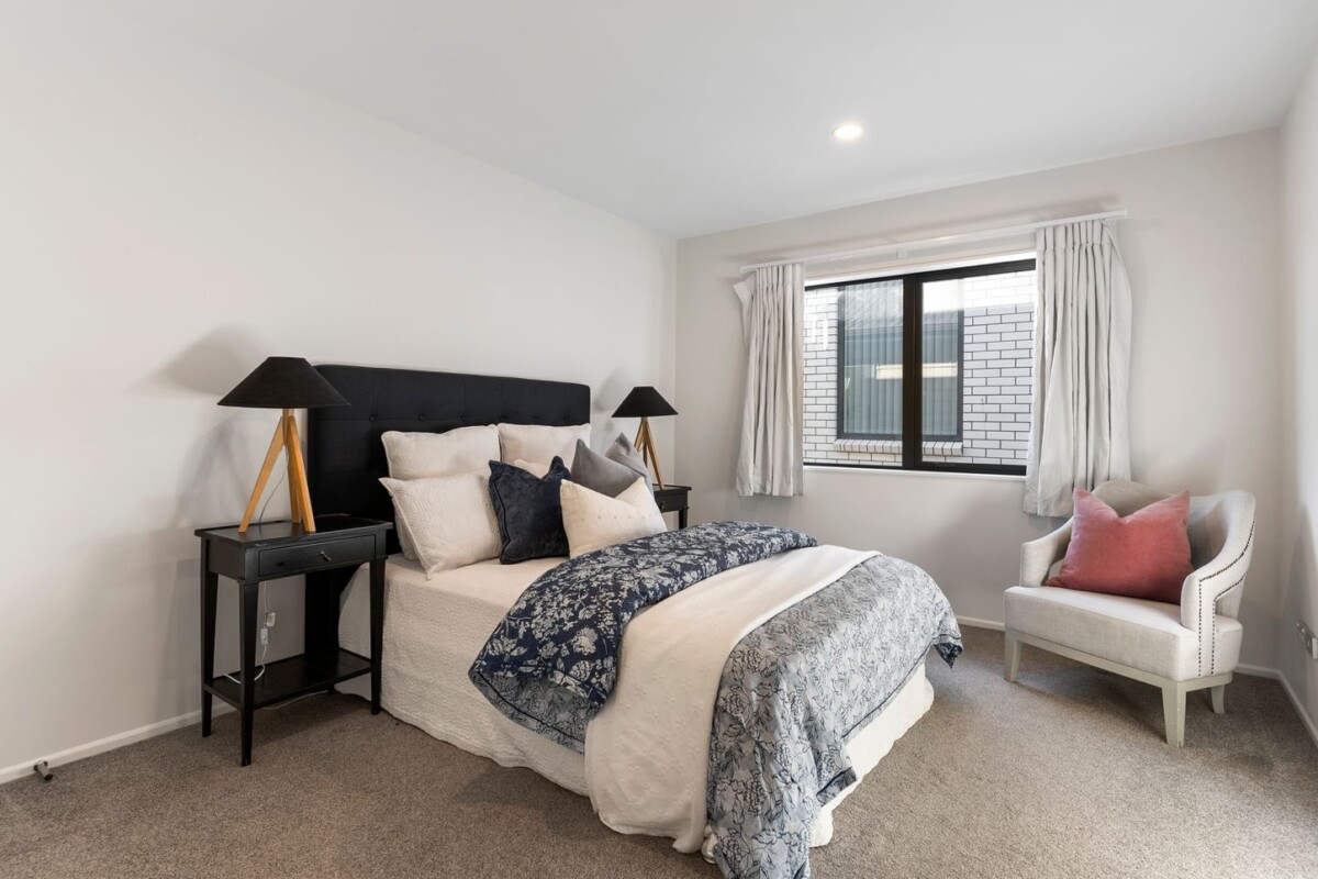 318m2 7 beds 4.5 baths house with double garage and 2 beds granny, Ormiston Town Centre is right on your doorstep, and Ormiston schools nearby, 403 Ormiston Road, Flat Bush, Auckland