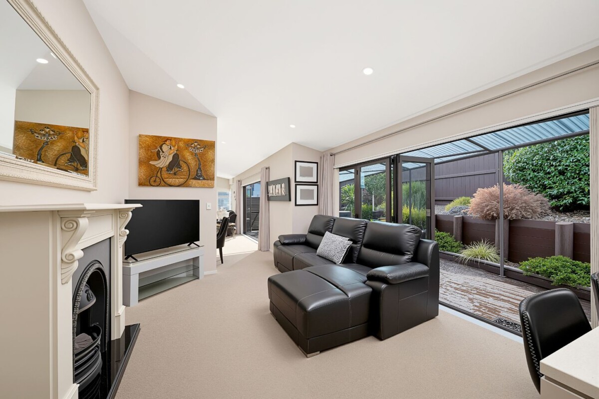 Home and in come, 277m2 5 beds + a large study room 3 baths house with double garage and carport on 600m2 section, including a 2-beds granny, Zoned for popular Western Heights School and just moments away from Opanuku Stream Cycle and Walkway, local parks, Palomino shops and Sturges Road train station, 77 San Marino Drive West, Henderson,, Auckland