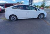 2013 Toyota Prius HYBRID Hatchback Automatic, 5 seats, 1,790 cc, 372,417 km