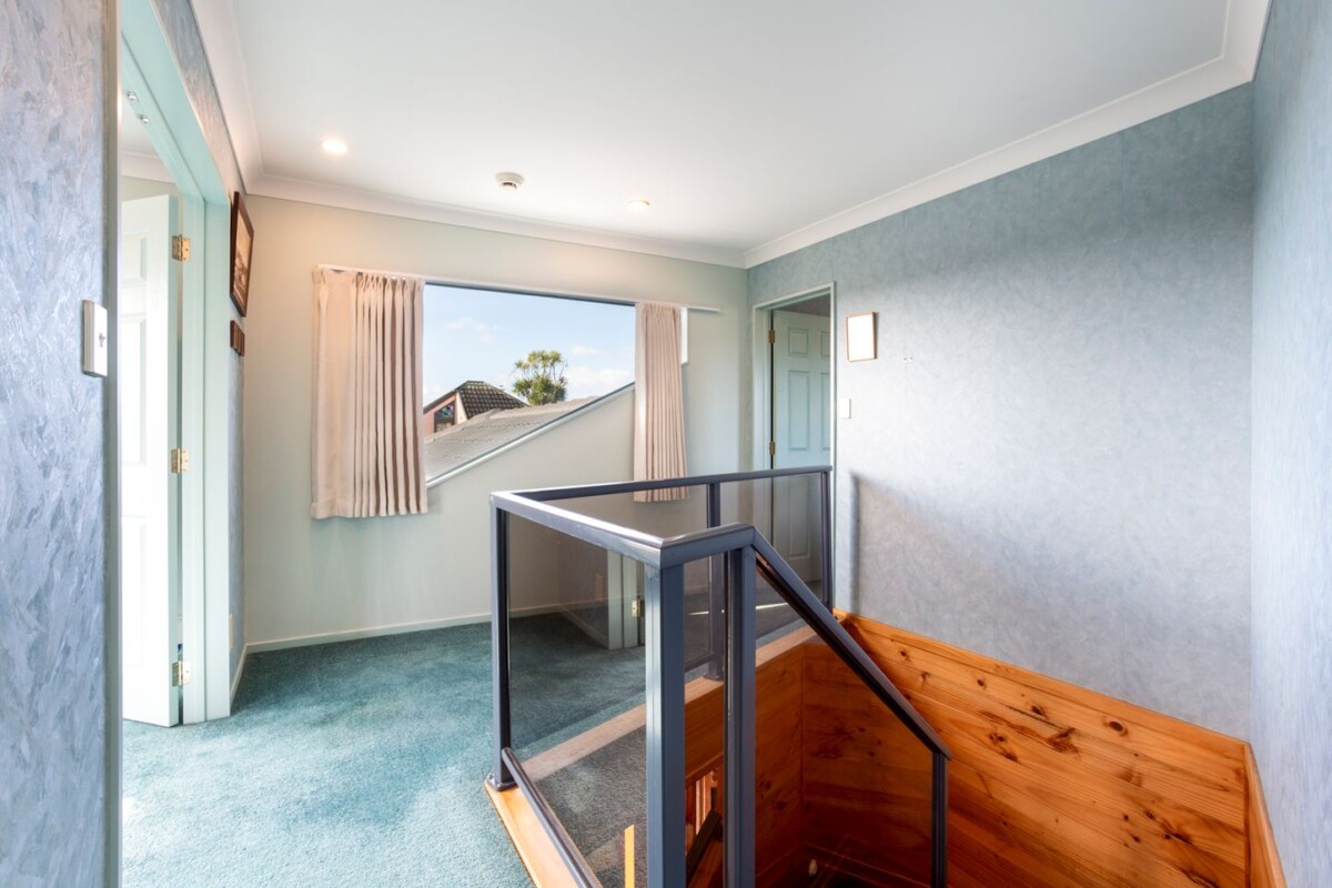 Owner Already Up North – This Must Be Sold, 3 beds 2 baths house with double garage on 418m2 section, minutes from schools, Pak’nSave, WestCity Mall, The Boundary shopping precinct, Henderson Train Station, 35C Edmonton Road, Henderson, Auckland