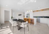 Super Realistic Vendor, Two kitchens, 6 beds + study 5.5 baths house with double garage and 2-beds granny, zoned for Te Nikau Primary School, Ormiston Junior College, Ormiston Senior College, close to schools, shops, 10 Peihinga Road, Flat Bush, Auckland