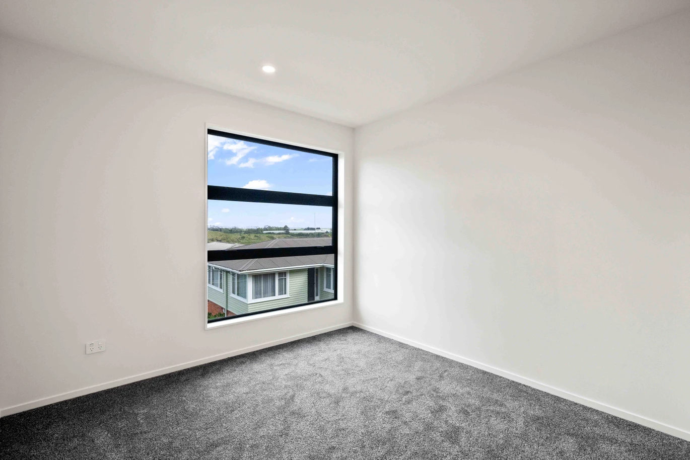 10-year Stamford Building Warranty, 139m2 Brandnew standalone 4 beds 2.5 baths home, garage with extra storage, Two air-conditioning units, Close to Motorway SH 20, Mangere Town Centre for supermarkets, shops, and daily essentials, Lot 1/3 Richard Road, Mangere, Auckland