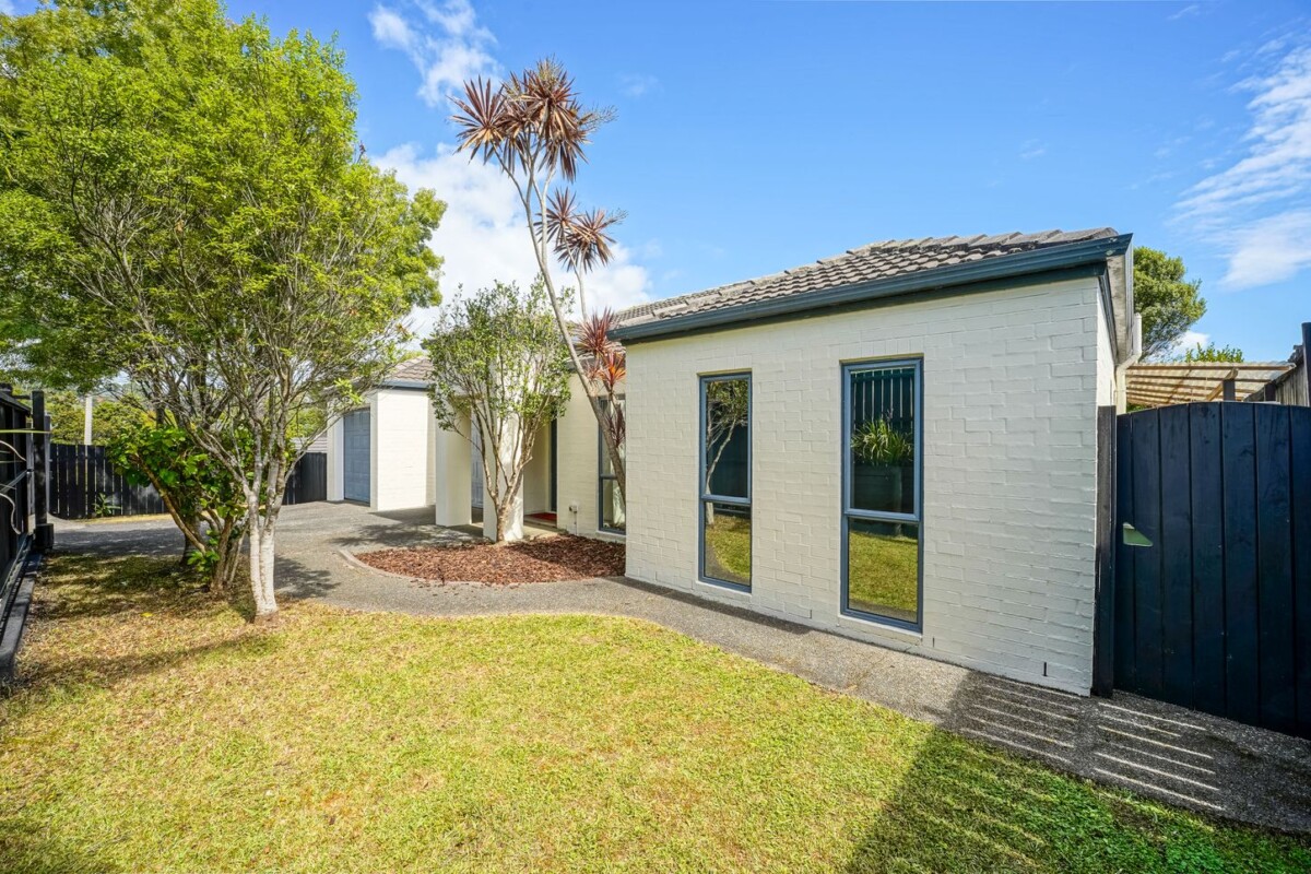 Brick 3 beds 2 baths house with double garage and Vineyard Views on 450m2 section, Zoned for Western Heights School, close to Lake Panorama and the nearby playground, shops, schools, 13 Xena Way, Henderson, , Auckland