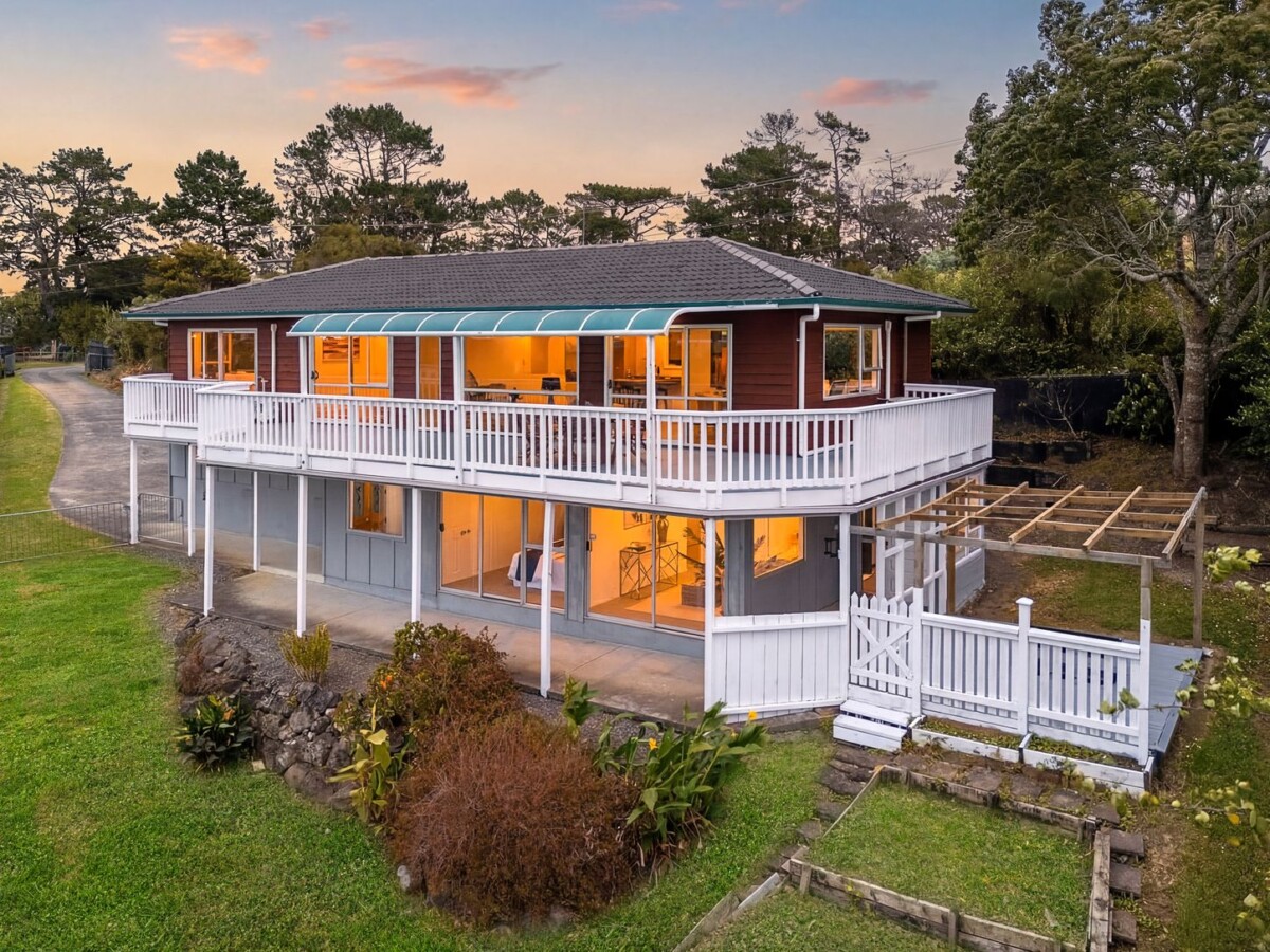 Once in 11 years, 222m2 4 beds 2 baths house with double garage on 1047m2 section, a ground floor versatile multi-function room that can easily serve as a fifth bedroom, just a short drive to Lincoln Road shops, motorway access, 281 Sturges Road, Henderson, Auckland