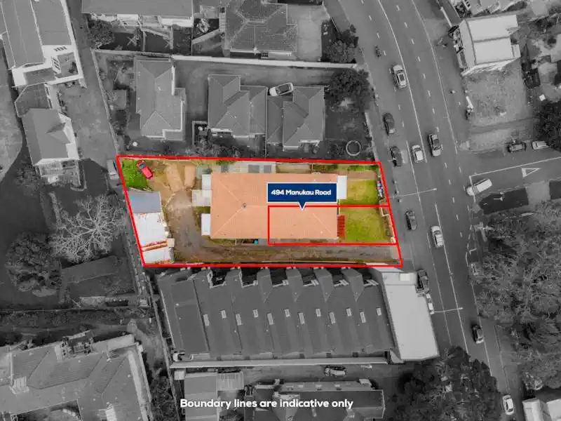 Double school zone, Renovated 2 beds + a separate study/sunroom. 1 bath a separate study/sunroom. home with garage and A large exclusive-use garden area, near the Westfield Newmarket shopping center, zoned for Auckland Grammar School and Epsom Girls’ Grammar School, 494 Manukau Road, Epsom, Auckland