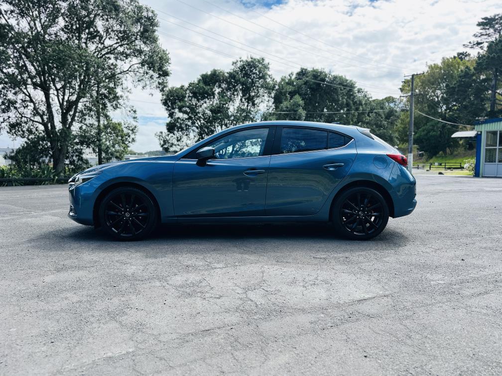 2018 Mazda Axela 15S SPORTS !! TOP SPEC !! FULLY LOADED !! Hatchback Manual, Blue, 5 seats, Petrol, New Import, 1,500 cc, 88,428 km