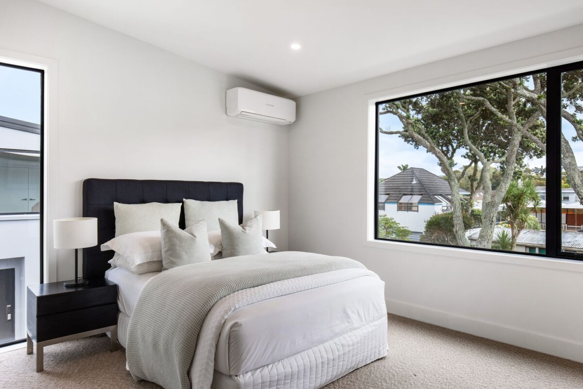 Macleans College zone, 299m2 Standalone 4 beds + study 3 baths home with double garage on 395m2 section, with panoramic sea views and direct beach access, close to schools, golf club, shops, zoned for Bucklands Beach Primary School, Bucklands Beach Intermediate, and Macleans College, 18A The Esplanade, Eastern Beach, Auckland