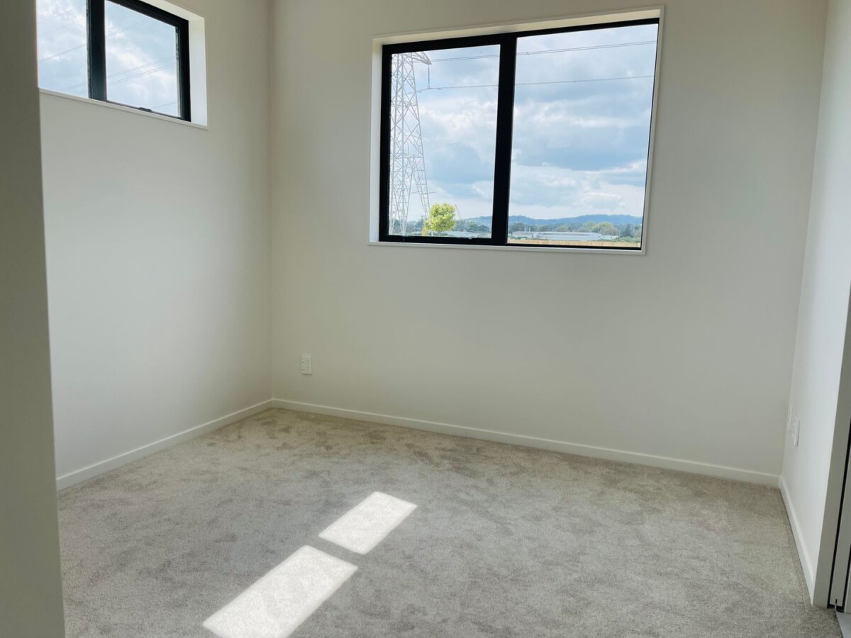 Brandnew 3 beds 2 baths Duplex home with car park, close to seaside park, shops, schools, 27 Kapeta Lane, Karaka, Auckland