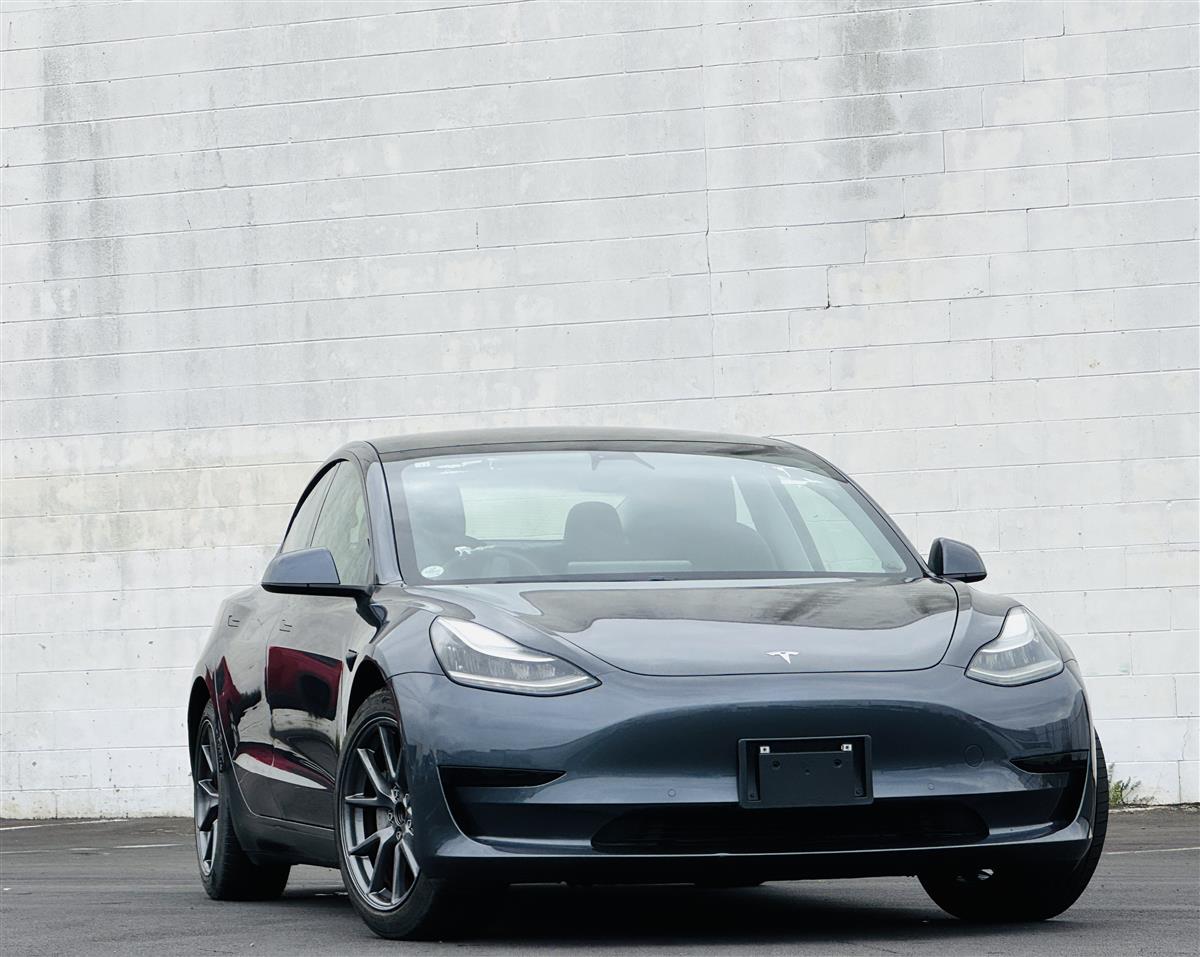 2020 Tesla Model 3 Standard Range Sedan Automatic, Grey, Electric, 23,000 km