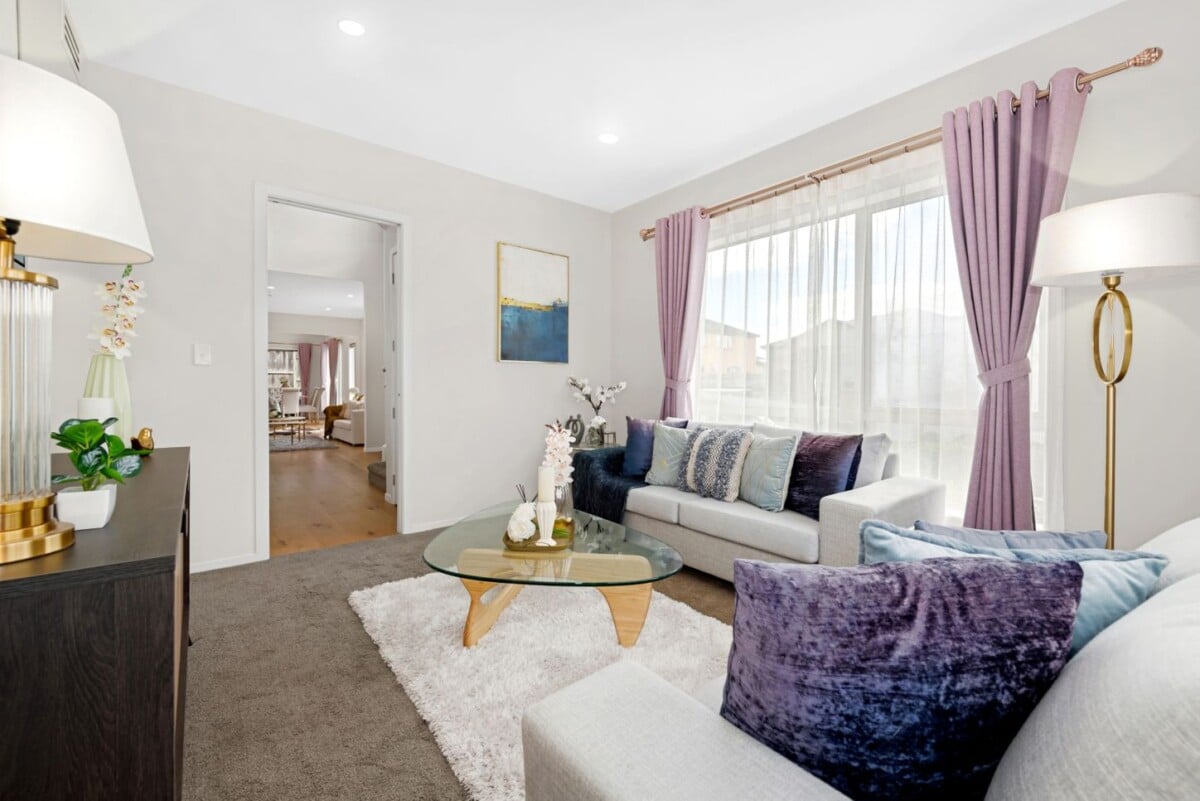 280m2 5 beds 4.5 baths house with double garage on 388m2 section, including 3 ensuites, 1 ensuite ground floor, 97 Argento Avenue, Flat Bush, Auckland