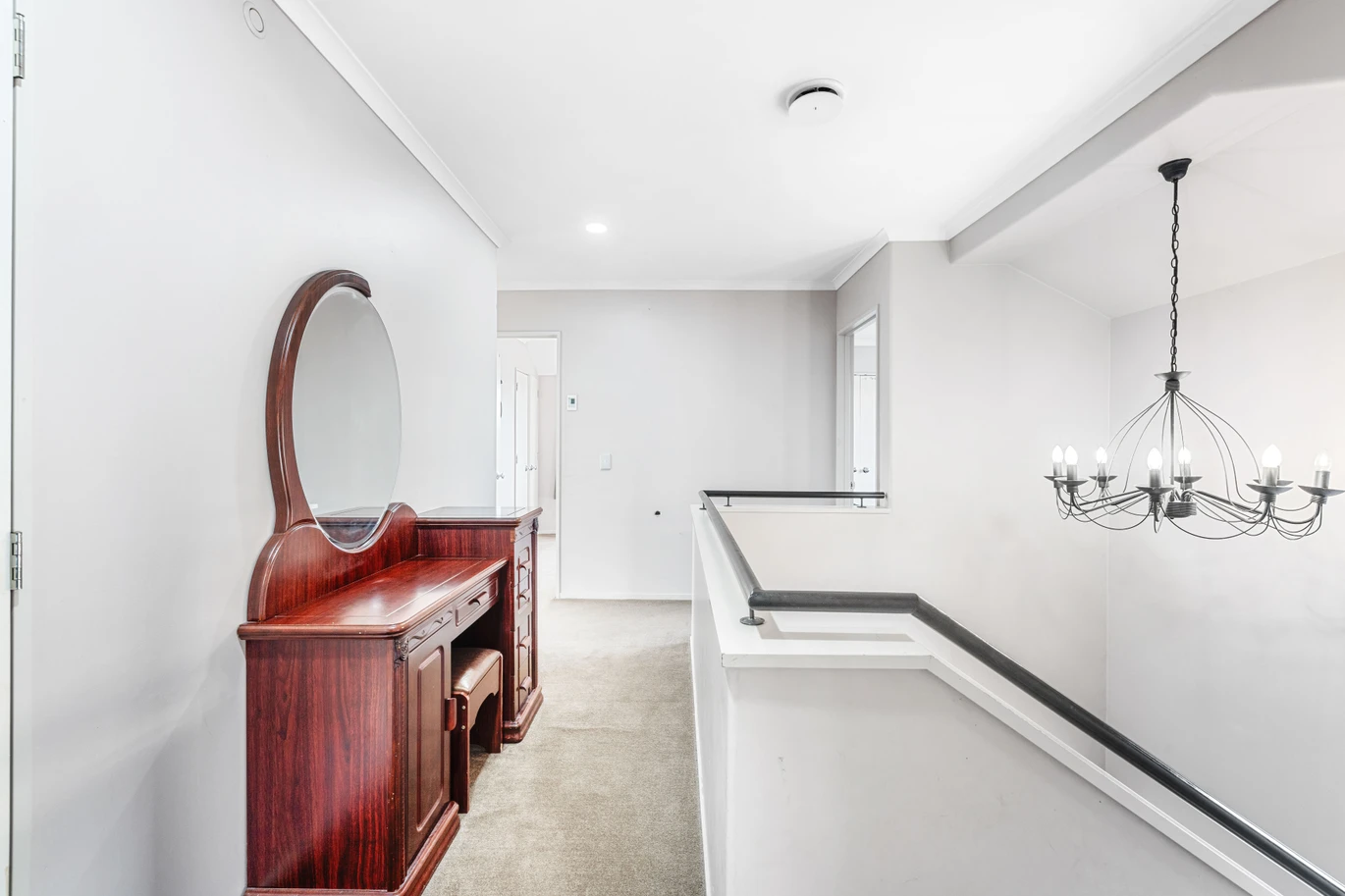 185m2 4 beds 2.5 baths house with double garage on 912m2 section, close to schools, shops, motorway access, 39 Moss Crescent, Takanini, Auckland