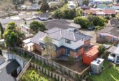 Owner Already Up North – This Must Be Sold, 3 beds 2 baths house with double garage on 418m2 section, minutes from schools, Pak’nSave, WestCity Mall, The Boundary shopping precinct, Henderson Train Station, 35C Edmonton Road, Henderson, Auckland