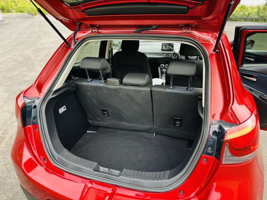 2015 Mazda Demio 13S SPORTS !! HIGH SPEC !! Hatchback Tiptronic, 5 seats, New Import, Petrol, 1,300 cc, 17,095 km