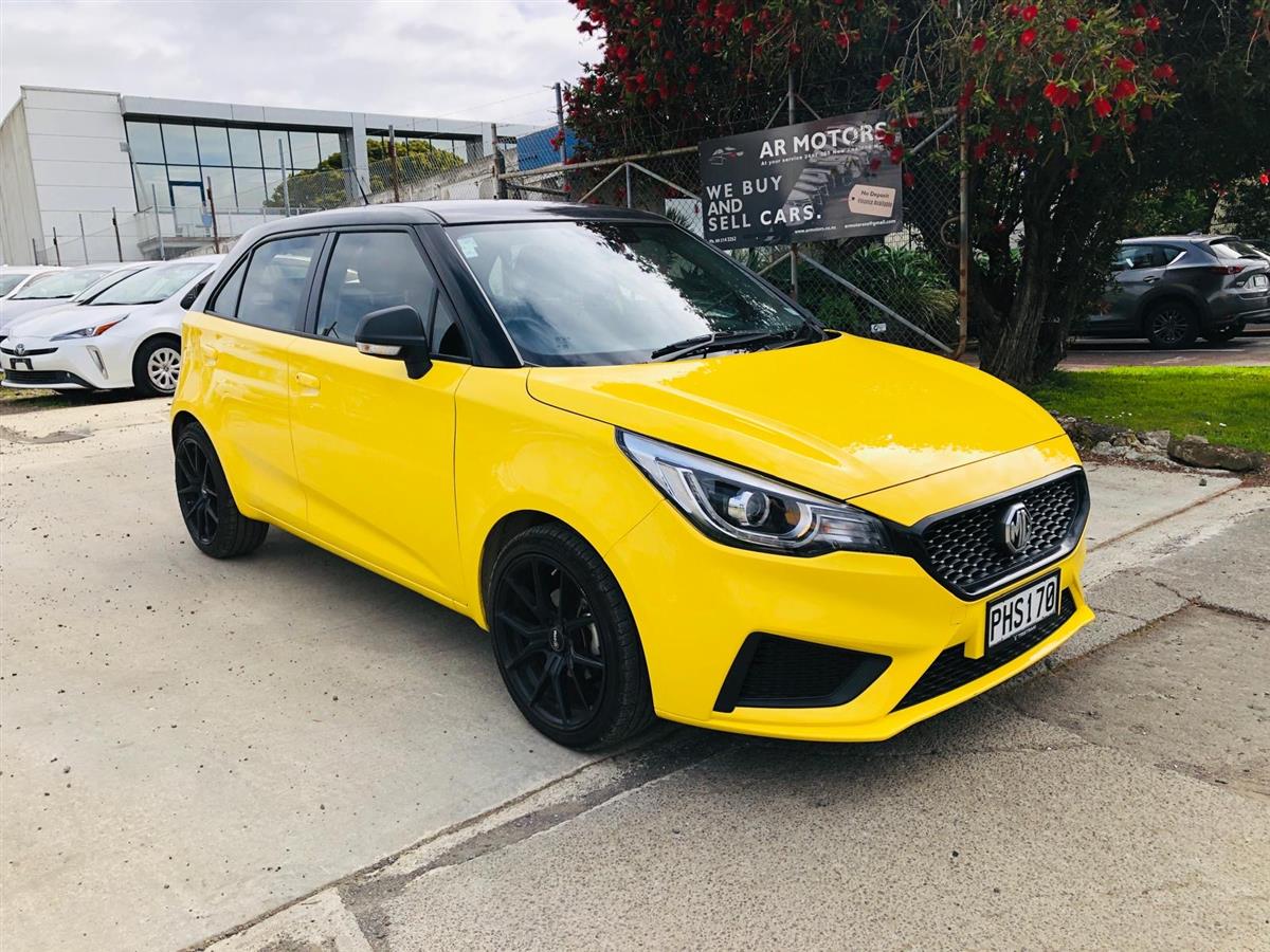2022 MG 3 Hatchback Automatic, Petrol, 1,498 cc, 28,000 km