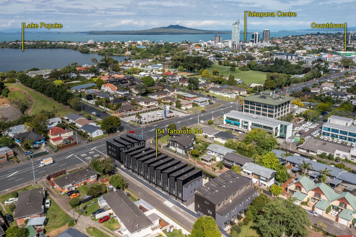 Overseas Buyers Welcome, Double Westlake schools zone, Brandnew freehold 3 beds 2.5 baths home with car park and a ground-floor commercial space, close to schools, shops, beach, park, motorway access, zoned for Takapuna Primary School, Westlake Girls High School, Westlake Boys High School and Takapuna Grammar School, 1/54 Taharoto Road, Takapuna, Auckland
